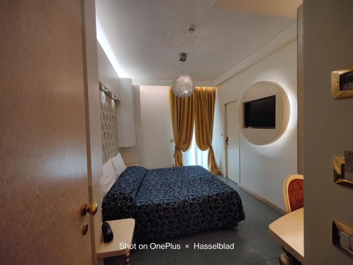 Hotel Ambassador Rimini Zewnętrze zdjęcie